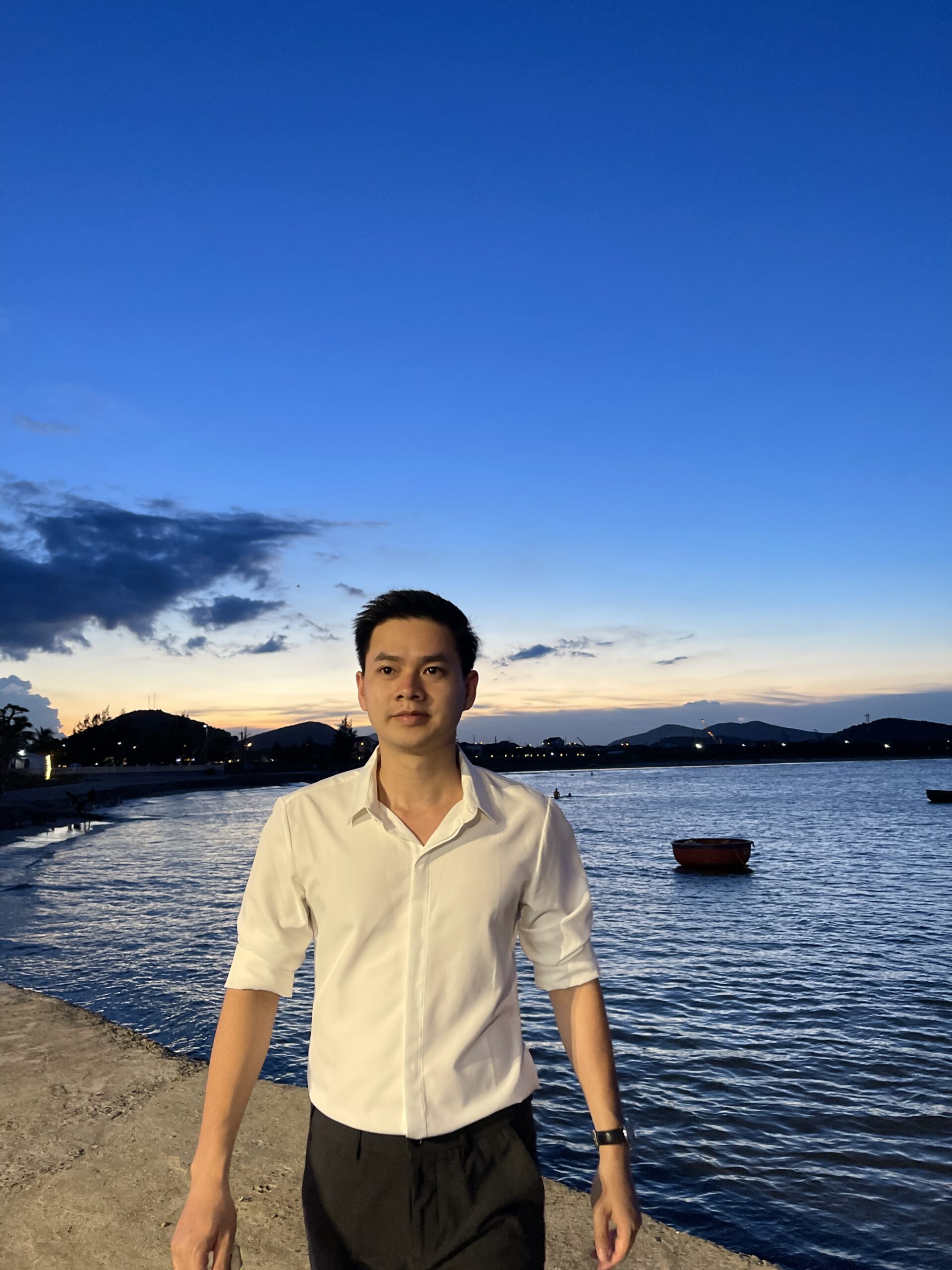Vũ Đình Tuấn mạnh mẽ và yêu thương